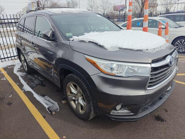 used 2014 Toyota Highlander Hybrid car, priced at $18,995