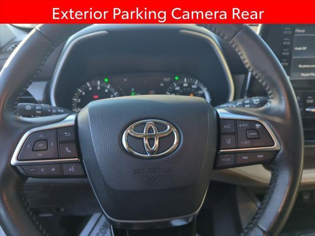 used 2021 Toyota Highlander car, priced at $32,995