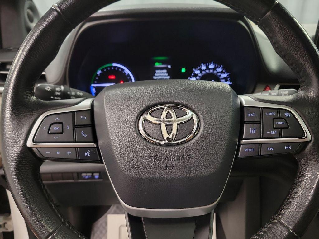 used 2021 Toyota Sienna car, priced at $30,995