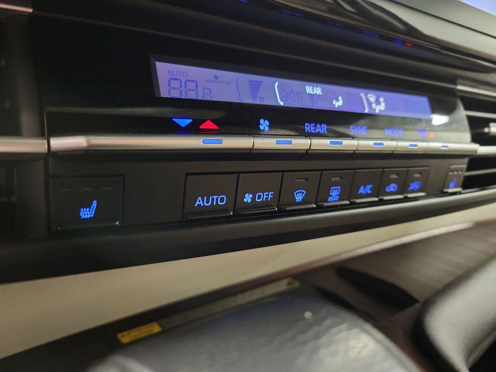 used 2021 Toyota Sienna car, priced at $30,995