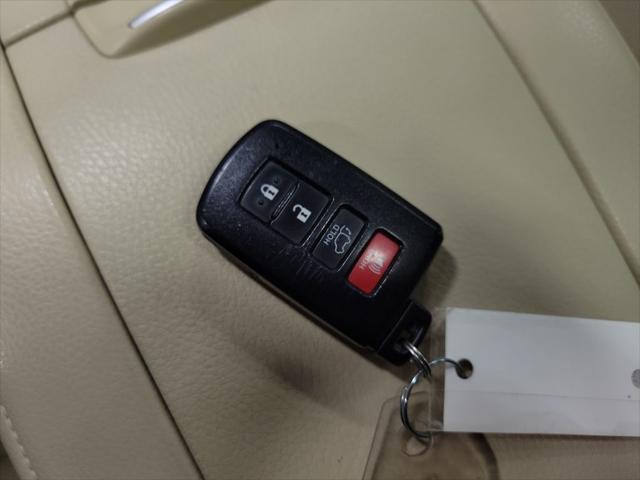 used 2016 Toyota Highlander car, priced at $17,995
