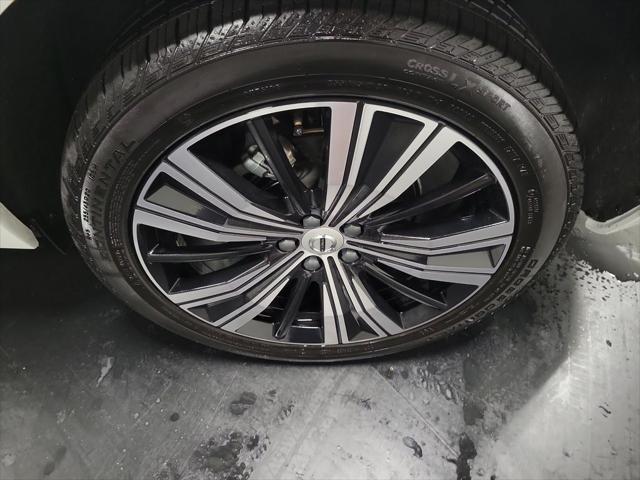 used 2023 Volvo XC60 car, priced at $35,995