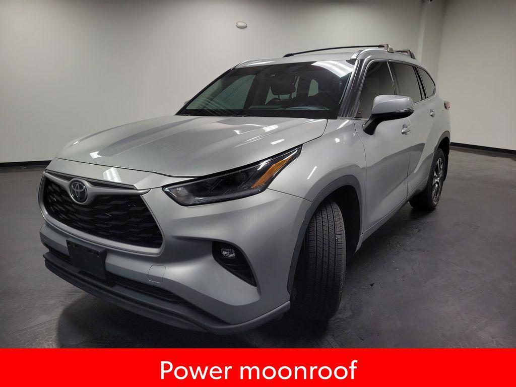 used 2021 Toyota Highlander car, priced at $31,995