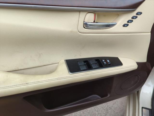 used 2017 Lexus ES 350 car, priced at $15,995