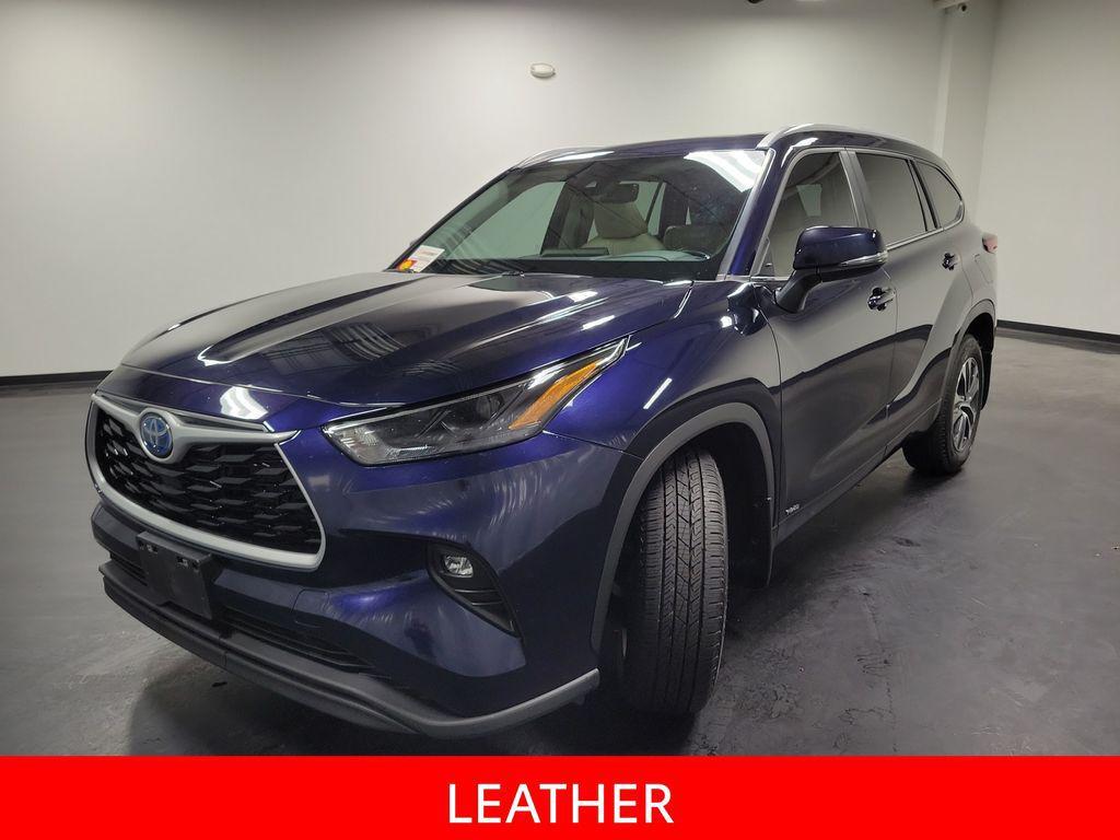 used 2023 Toyota Highlander Hybrid car, priced at $31,995