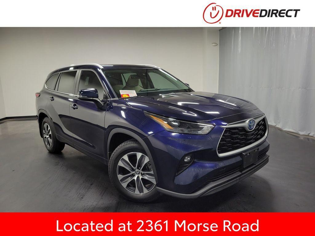 used 2023 Toyota Highlander Hybrid car, priced at $31,995