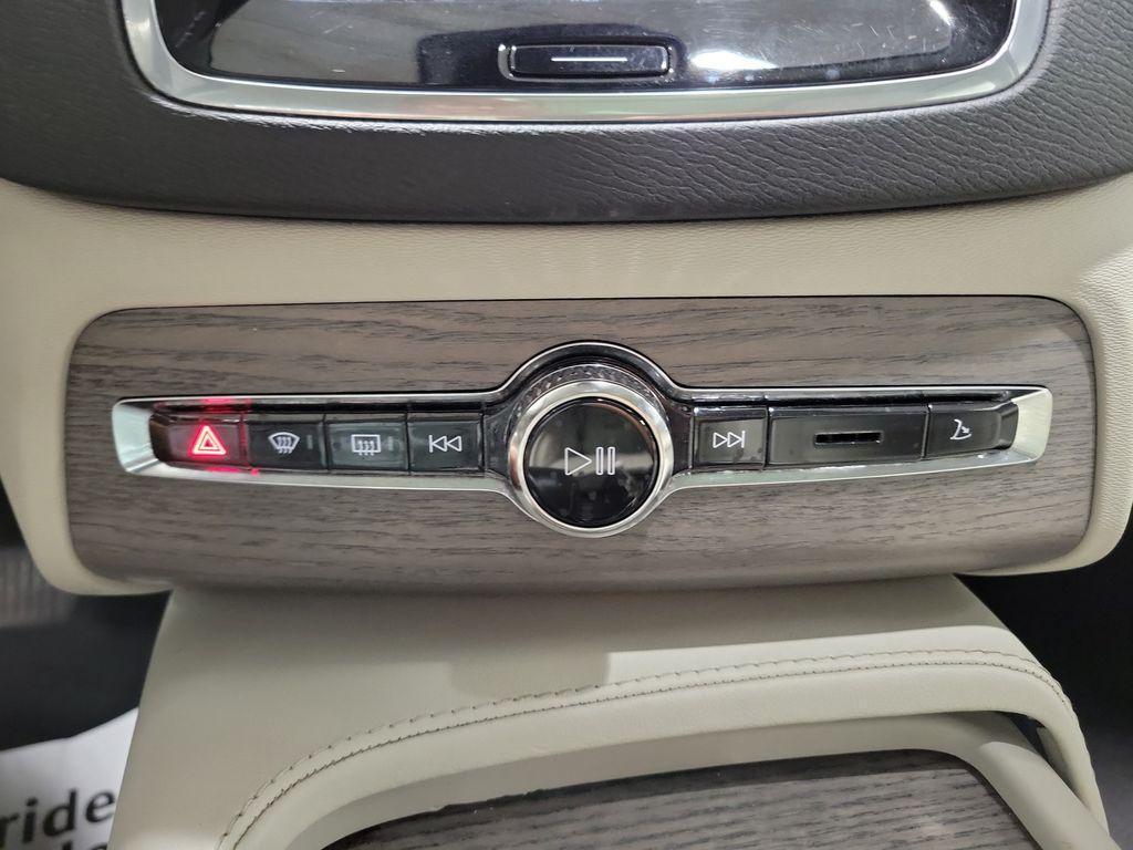 used 2023 Volvo XC90 car, priced at $32,995