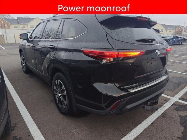 used 2020 Toyota Highlander car, priced at $27,995