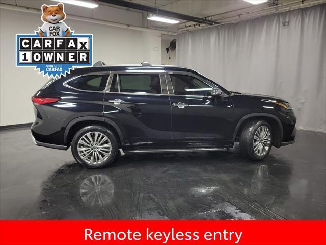 used 2023 Toyota Highlander car, priced at $44,500