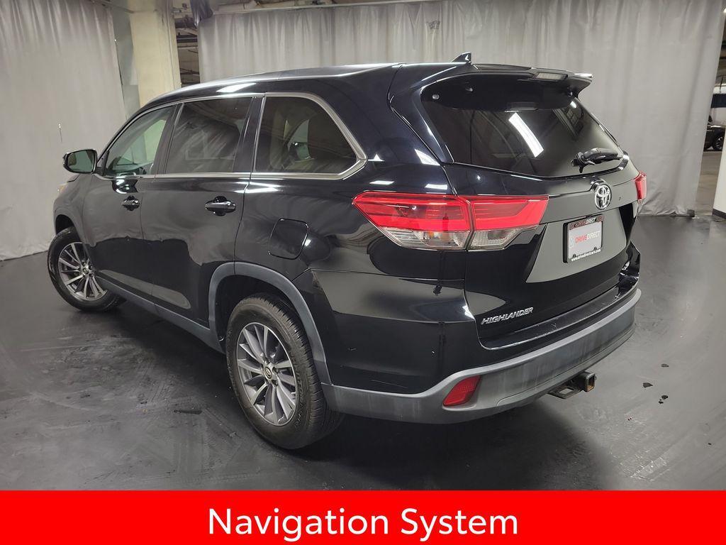 used 2019 Toyota Highlander car, priced at $18,995