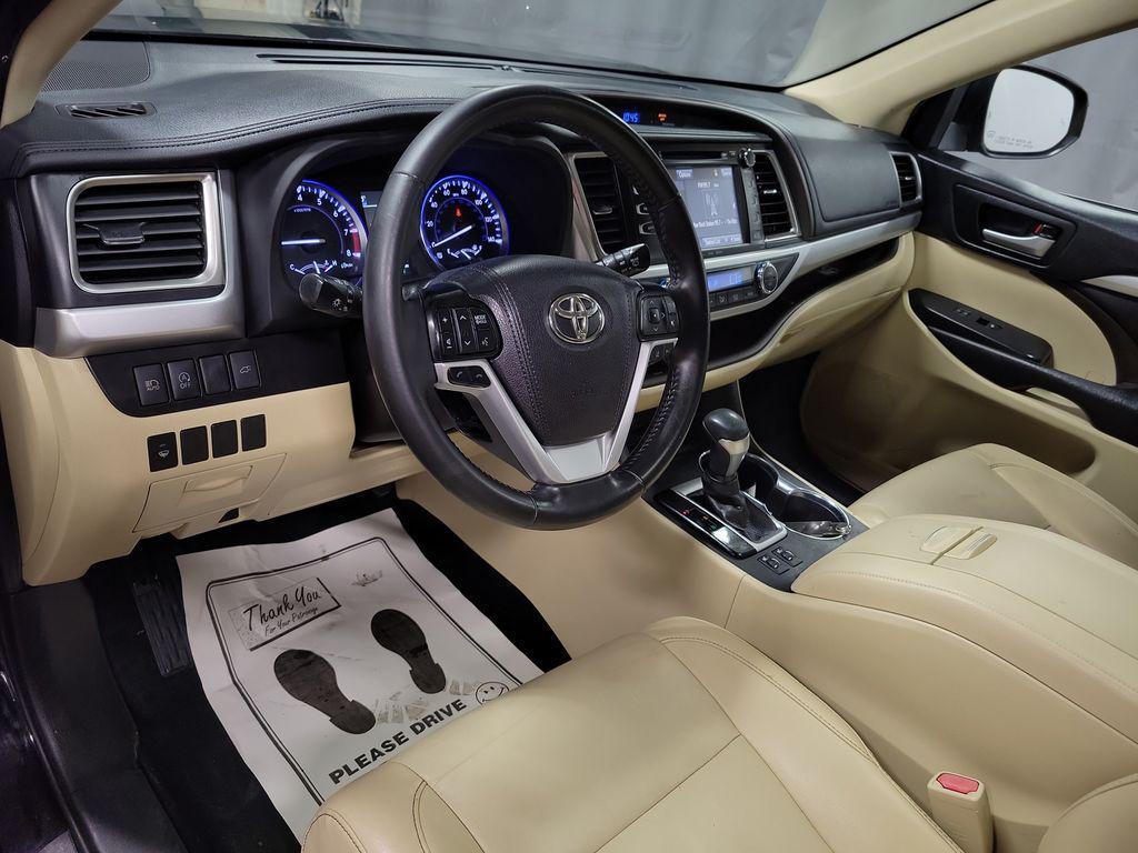 used 2019 Toyota Highlander car, priced at $18,995