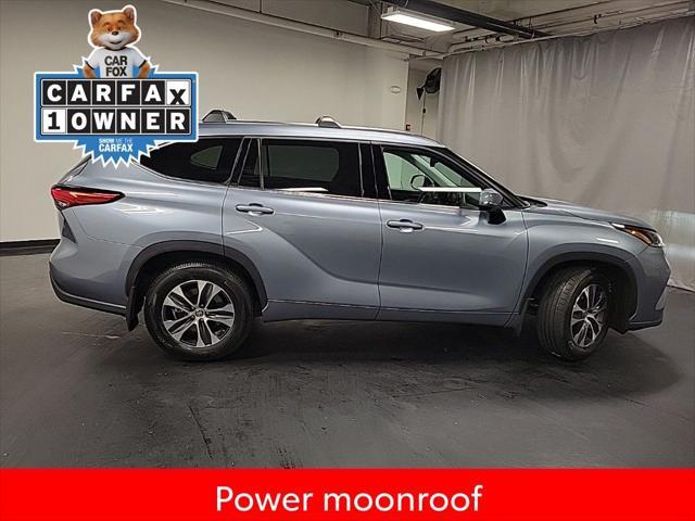 used 2021 Toyota Highlander car, priced at $29,995