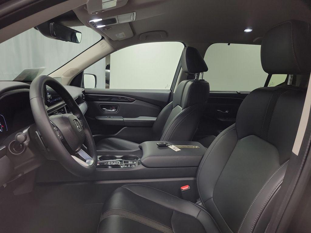 used 2023 Honda Pilot car, priced at $37,995