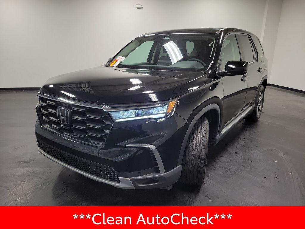 used 2023 Honda Pilot car, priced at $37,995