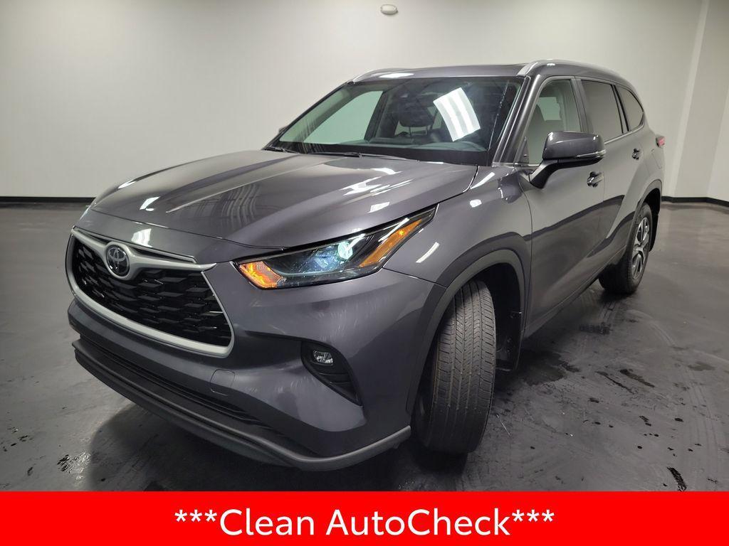 used 2023 Toyota Highlander car, priced at $37,500