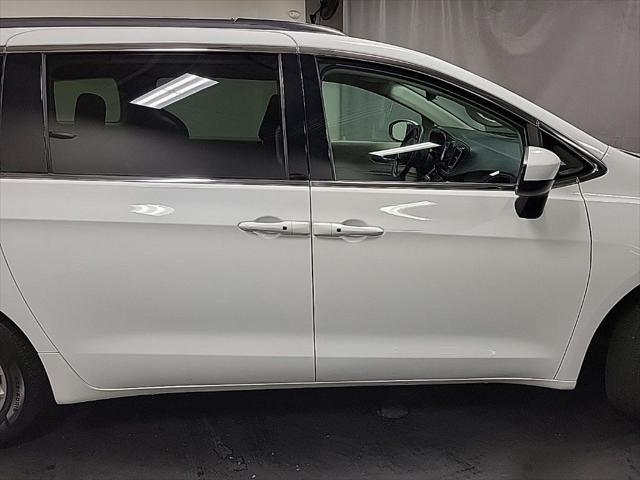 used 2018 Chrysler Pacifica car, priced at $15,500