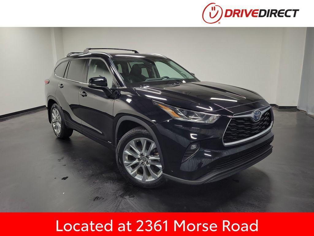 used 2022 Toyota Highlander Hybrid car, priced at $32,995