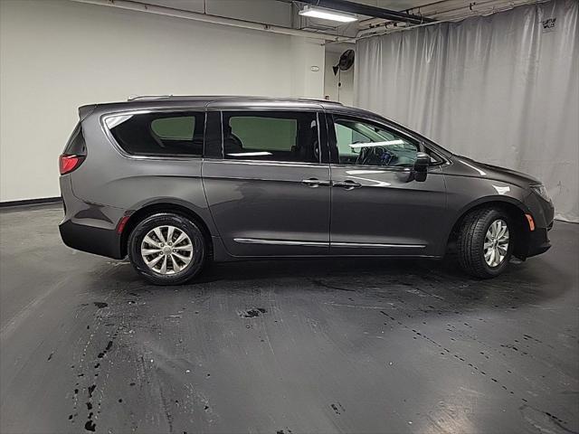 used 2017 Chrysler Pacifica car, priced at $14,500