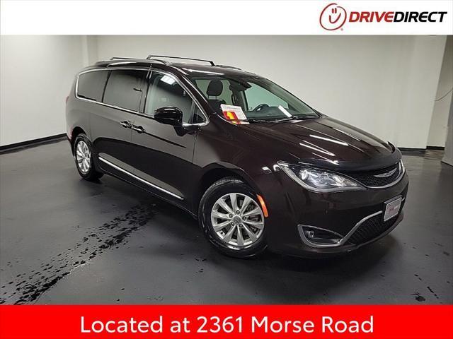 used 2017 Chrysler Pacifica car, priced at $11,995