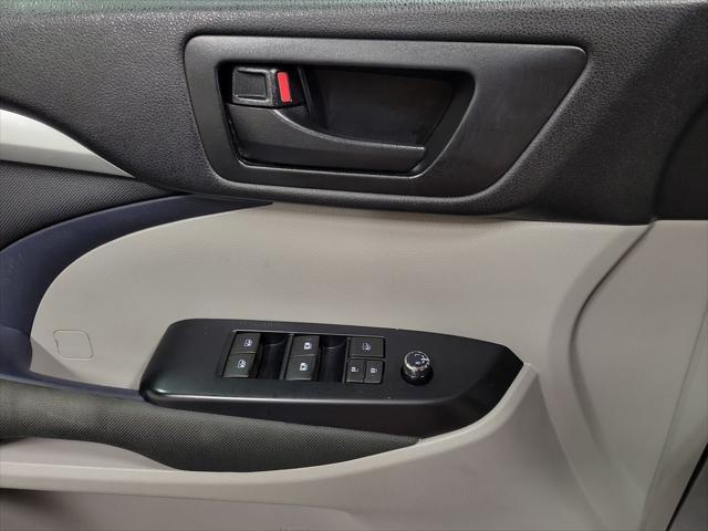 used 2018 Toyota Highlander car, priced at $16,995