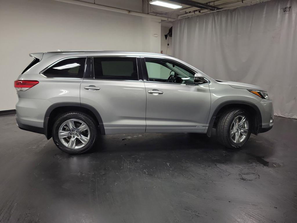 used 2018 Toyota Highlander Hybrid car, priced at $20,500