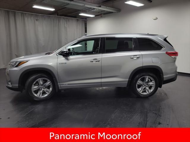 used 2018 Toyota Highlander Hybrid car, priced at $24,995