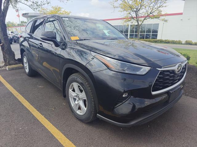 used 2022 Toyota Highlander car