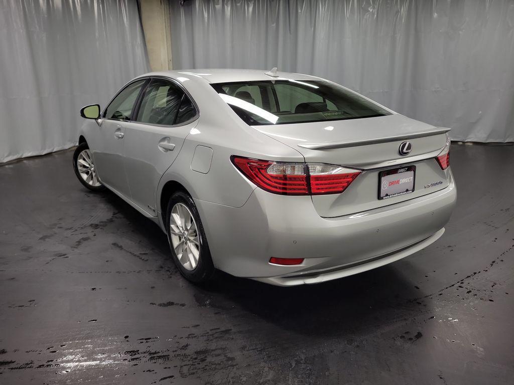 used 2014 Lexus ES 300h car, priced at $14,995