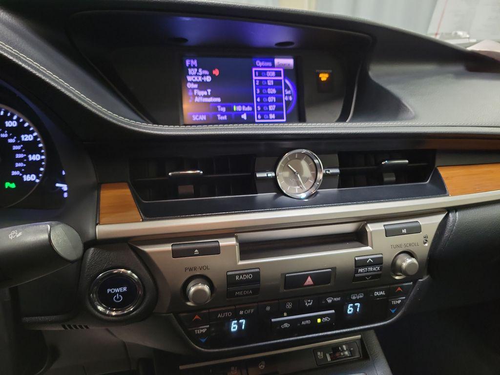 used 2014 Lexus ES 300h car, priced at $14,995