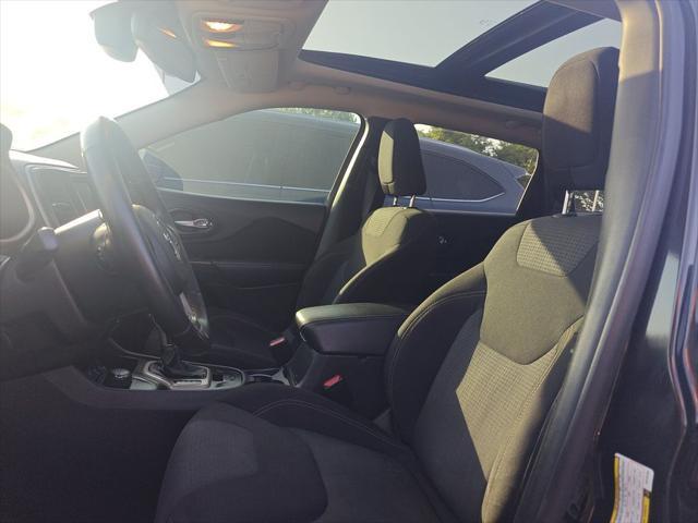 used 2016 Jeep Cherokee car, priced at $12,995