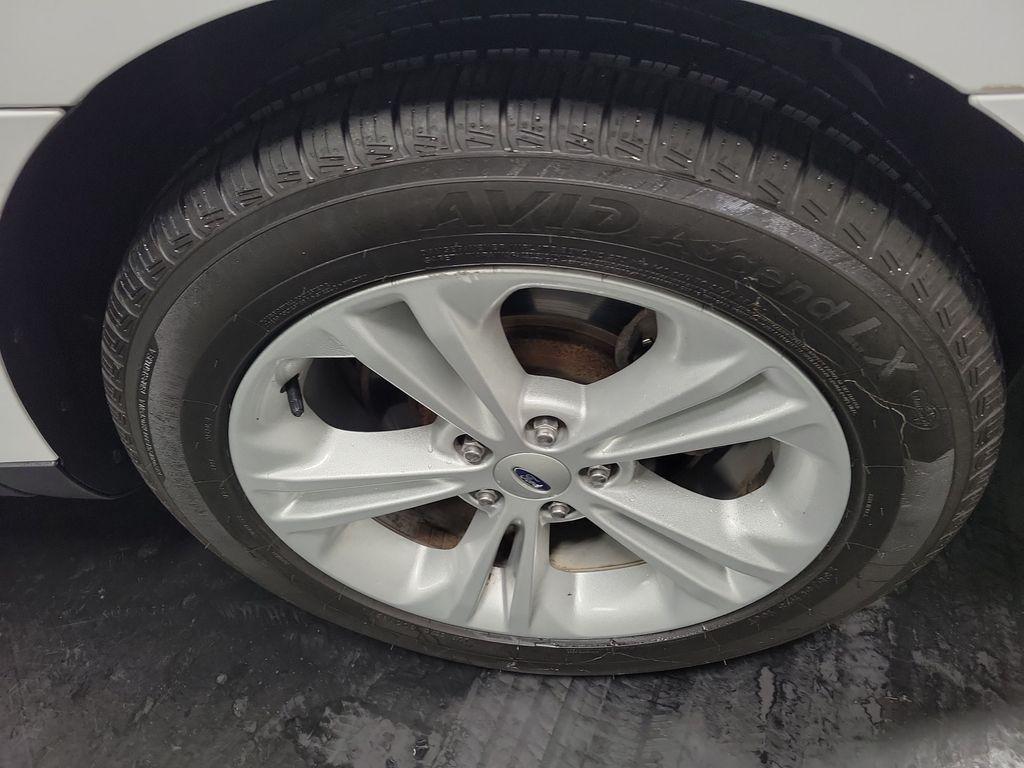 used 2015 Ford Taurus car, priced at $10,500