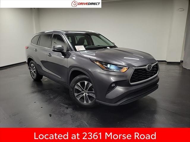 used 2021 Toyota Highlander car, priced at $23,500