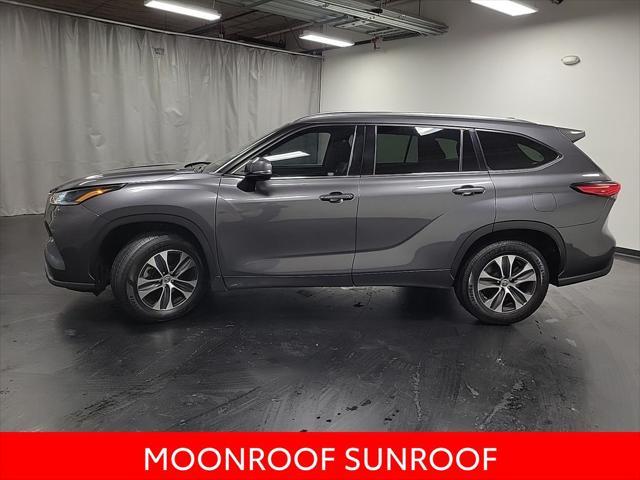 used 2021 Toyota Highlander car, priced at $23,500