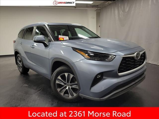 used 2024 Toyota Highlander car, priced at $37,995