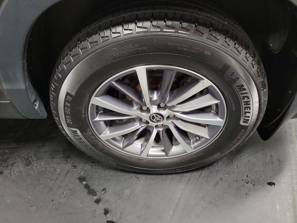 used 2019 Toyota Highlander car, priced at $18,995