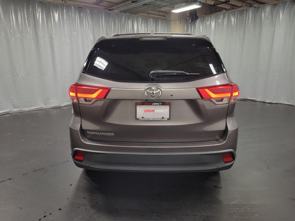 used 2019 Toyota Highlander car, priced at $18,995