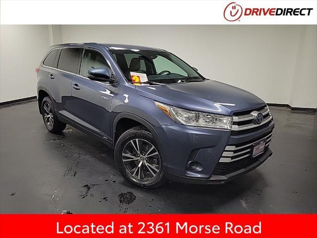 used 2019 Toyota Highlander Hybrid car, priced at $28,995