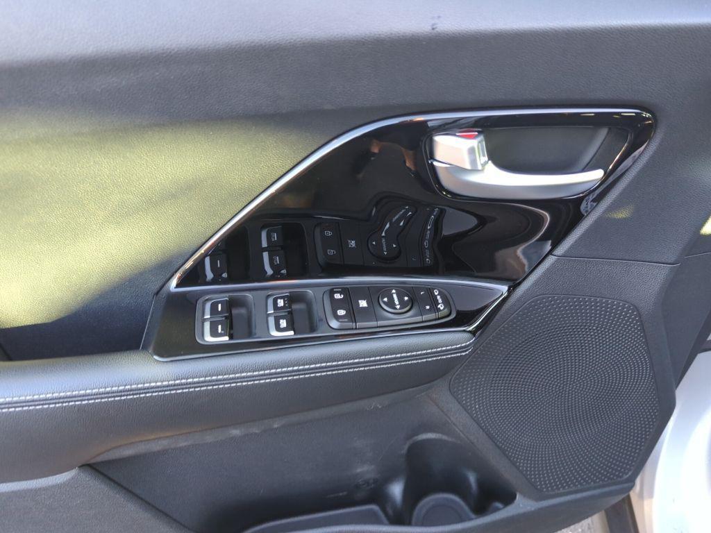 used 2020 Kia Niro EV car, priced at $12,995