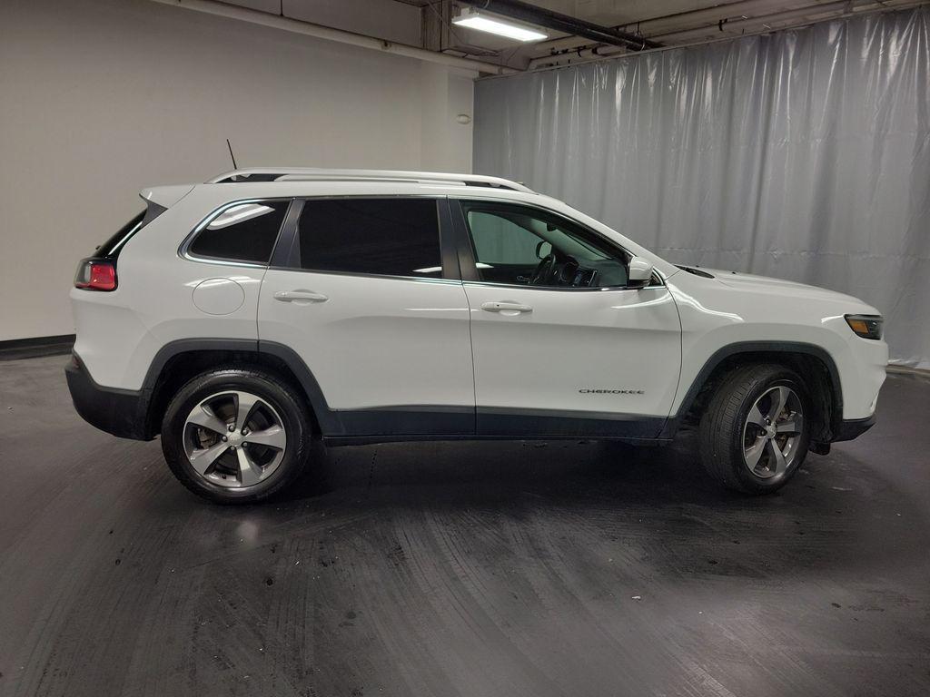 used 2019 Jeep Cherokee car, priced at $13,995