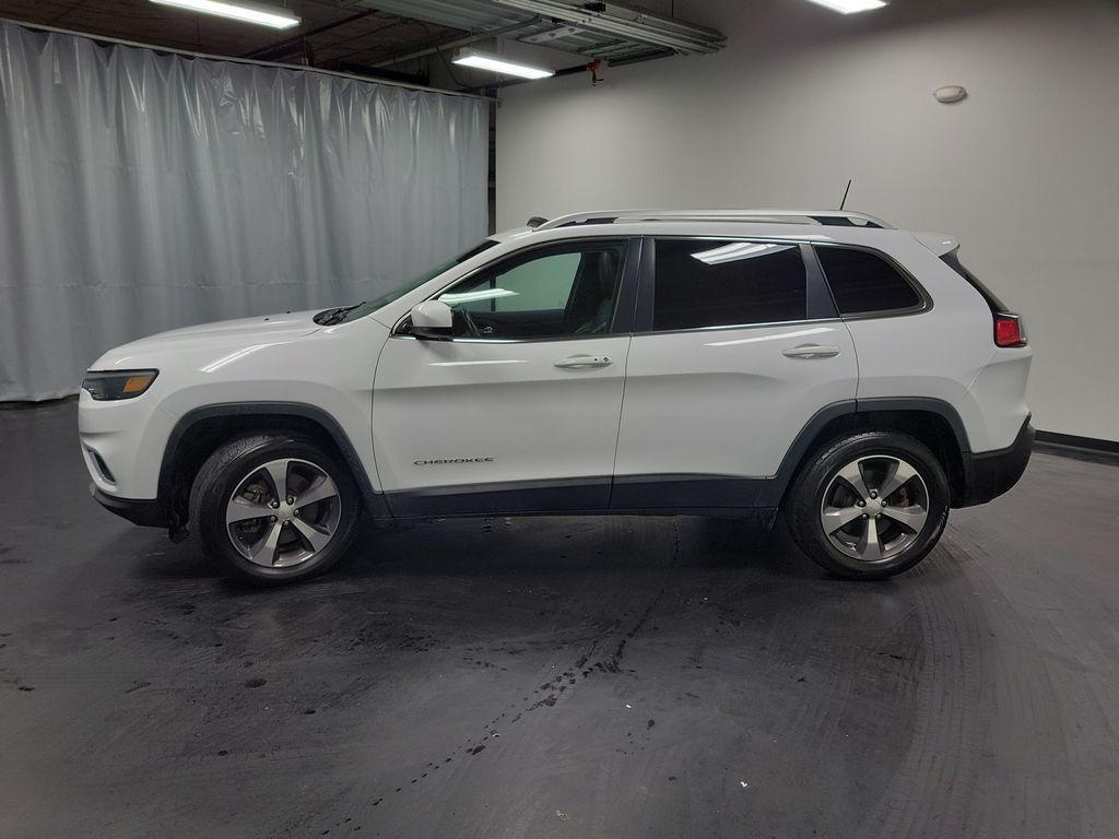 used 2019 Jeep Cherokee car, priced at $13,995