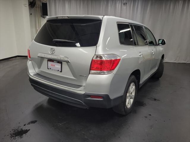 used 2013 Toyota Highlander car, priced at $12,995