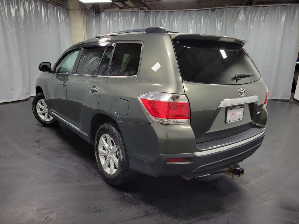 used 2013 Toyota Highlander car, priced at $11,995