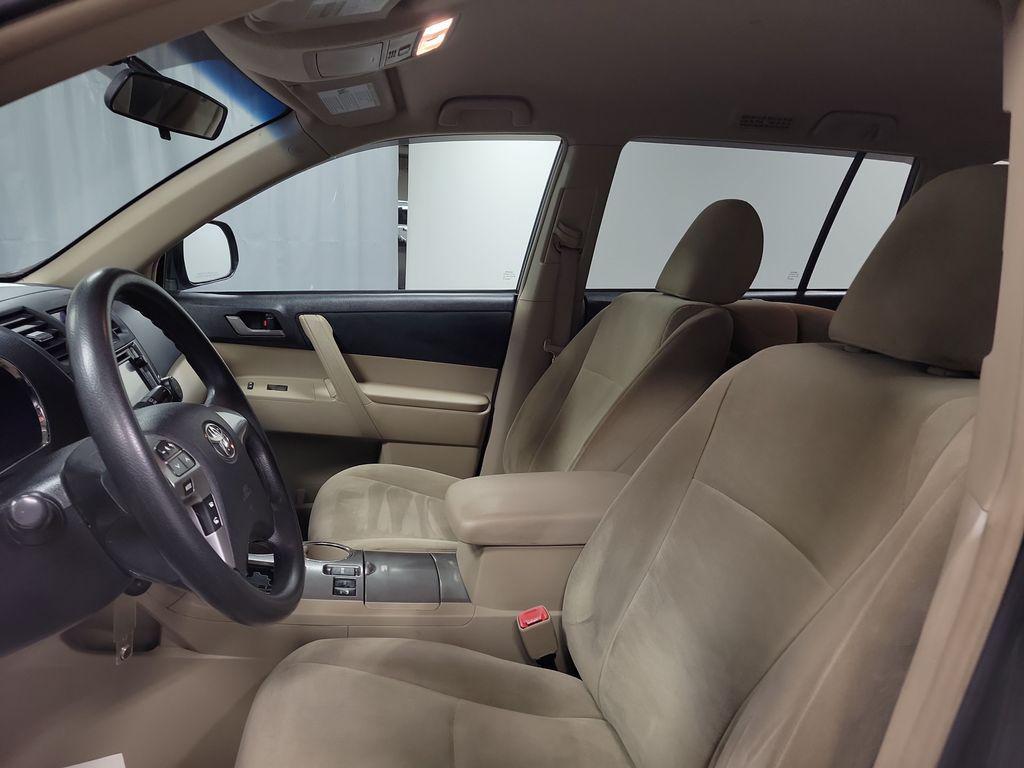 used 2013 Toyota Highlander car, priced at $11,995