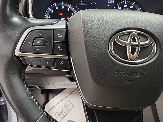 used 2021 Toyota Highlander car, priced at $30,995