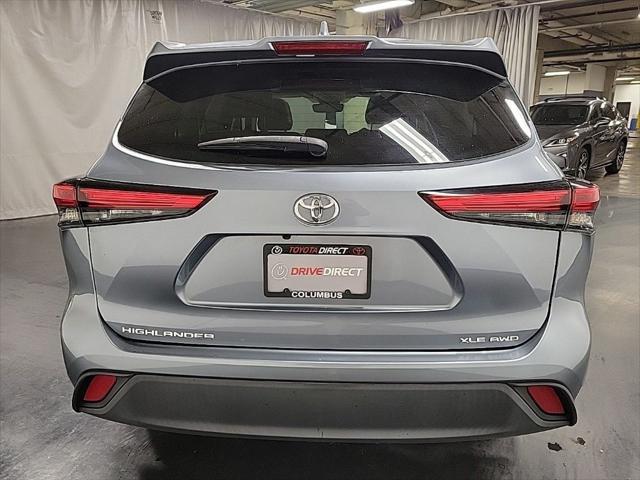 used 2021 Toyota Highlander car, priced at $30,995