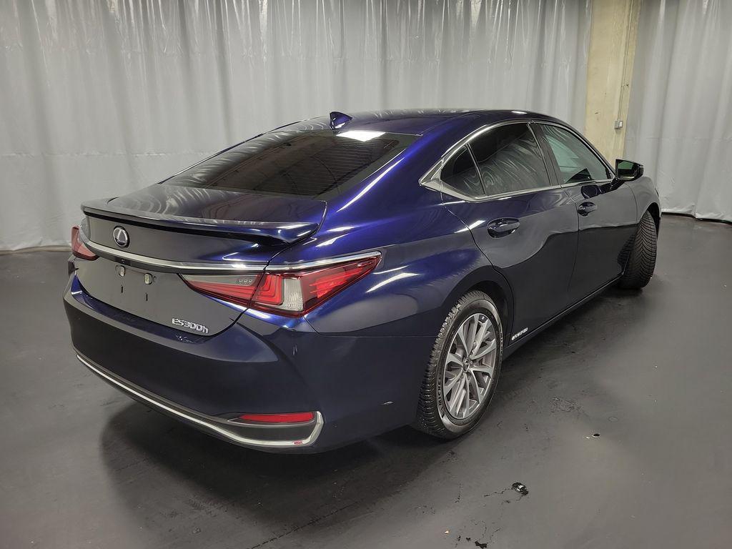 used 2022 Lexus ES 300h car, priced at $34,995
