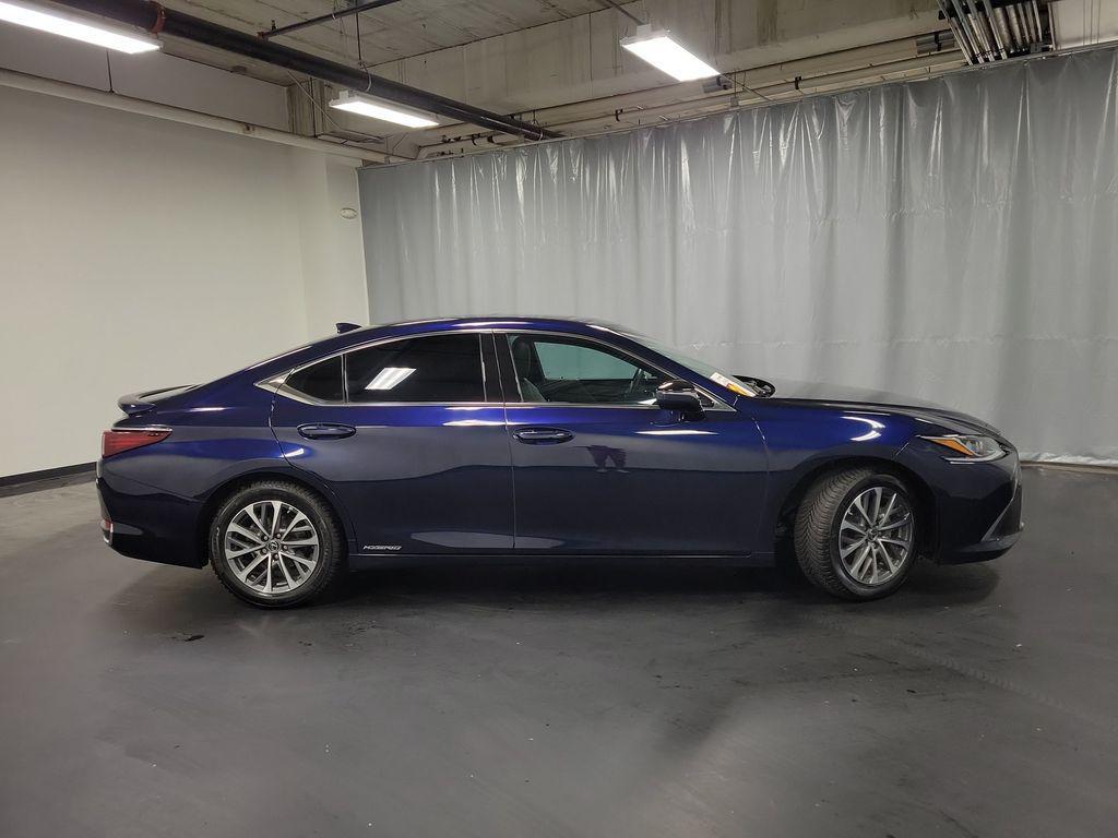 used 2022 Lexus ES 300h car, priced at $34,995