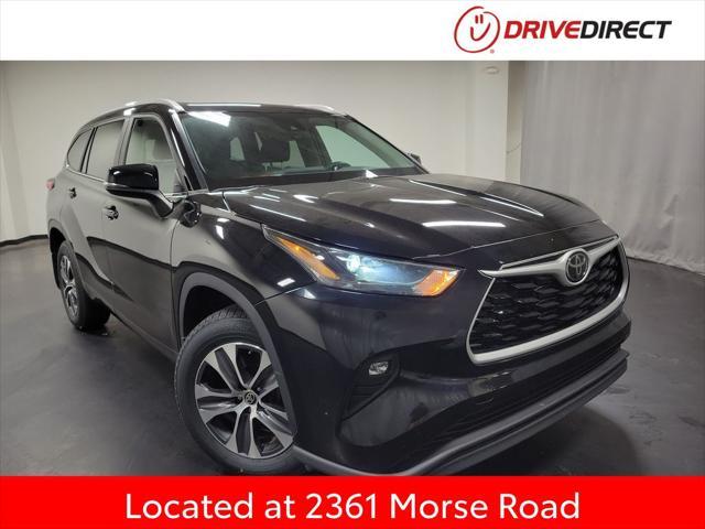used 2023 Toyota Highlander car, priced at $38,995
