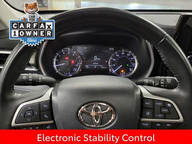 used 2023 Toyota Highlander car, priced at $38,995