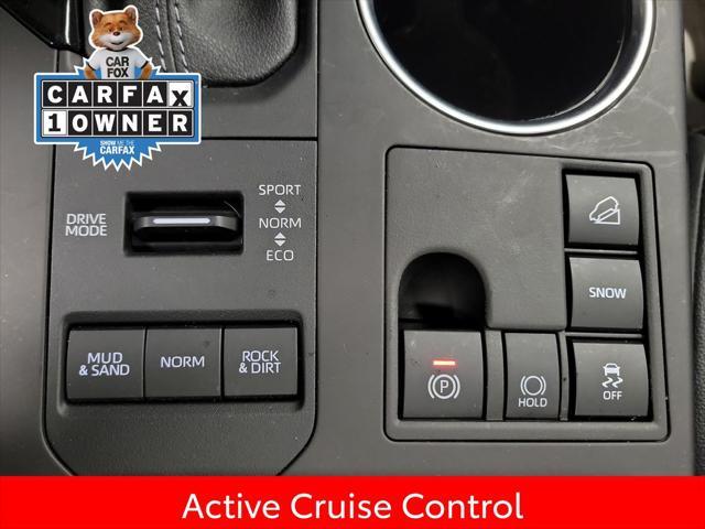 used 2023 Toyota Highlander car, priced at $38,995